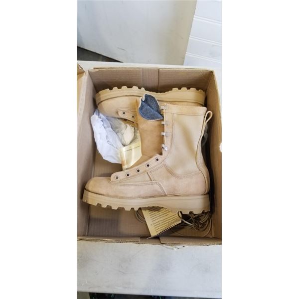 NEW PAIR OF BELLEVILLE ARMY COMBAT STYLE BOOTS SIZE 6.5