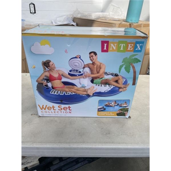 INTEX 2 PERSON FLOATING TUBE WITH BUILT IN COOLER