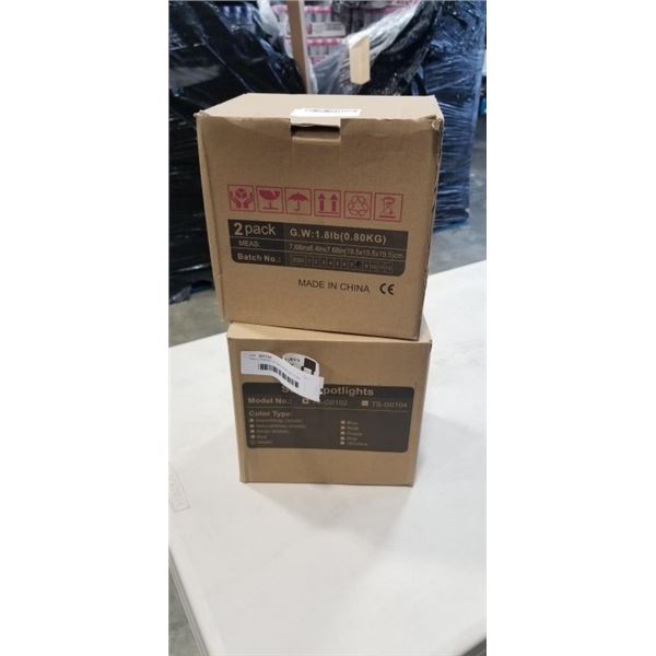 TWO 2 PACKS OF WATERPROOF 4 LED SOLAR LIGHTS MODEL TS-G0102