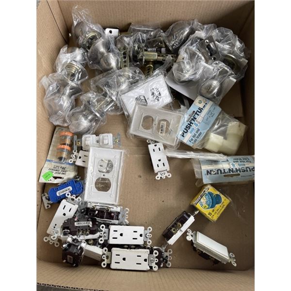 TRAY OF DOOR KNOBS AND ELECTRICAL