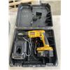 Image 2 : DEWALT DW077 ROTARY LASER LEVEL AND DEWALT DRYWALL SCREW GUN WITH BATTERY AND CHARGER