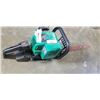 Image 2 : WEEDEATER EXCALIBER 22 INCH GAS HEDGE TRIMMER