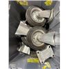 Image 4 : 2 TOTES OF WHEELS AND CASTORS