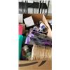 Image 3 : LOT OF CRAFT SUPPLIES INCLUDING FOUNTAIN PEN SETS, ROLLS OF TWINE, VINYL ROLLS, PAPERCLIPS