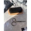 Image 3 : 12 NEW GROW A BEARD KITS, EACH KIT INCLUDES WOODEN DOUBLE SIDE COMB, WOODEN BRUSH, TRIMMING SCISSORS