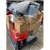 Image 4 : PALLET OF STORAGE LOCKER CONTENTS
