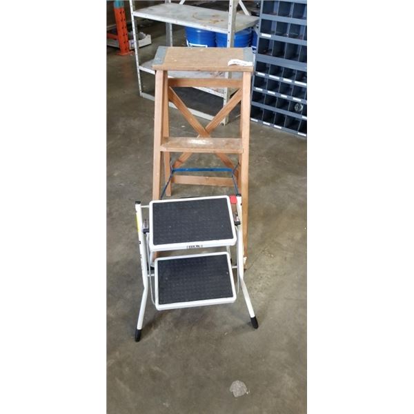 WOODEN AND METAL STEP LADDERS