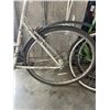 Image 4 : LIGHT GREY NORCO BIKE