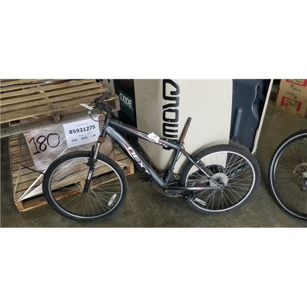 RUSTY/ BLACK NEXT BIKE