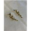 Image 2 : VINTAGE GOLD PLATED W/ PEARLS EARRINGS