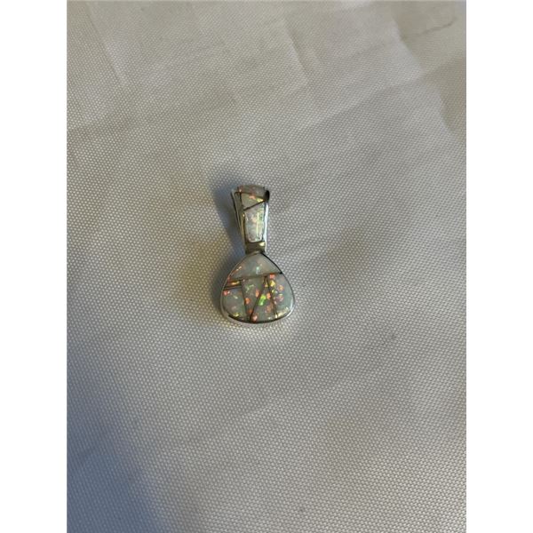 VINTAGE STERLING SILVER W/ OPAL STONES PENDANT, MARKED LA STERLING