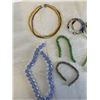 Image 3 : LOT OF CRYSTAL BEADS JEWELRY