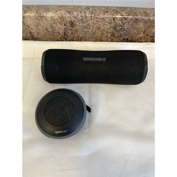2 BLUETOOTH SPEAKERS, BOTH WORKING