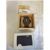Image 1 : RIDGE WALLET AND WILD WOODEN ENGRAVED WATCH