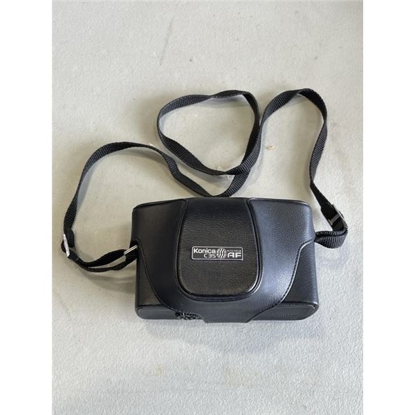 VINTAGE 1977 KONICA C35 FILM CAMERA