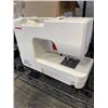 Image 4 : JANOME JUNO SEWING MACHINE