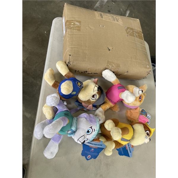 NEW KING MATTRESS PROTECTOR AND 4 NICKELODEON PLUSHIES