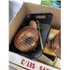 Image 4 : BOX OF ASSORTED VINTAGE ITEMS INCLUDING LAQUORED TRAY SET, COPPER SERVING ITEMS