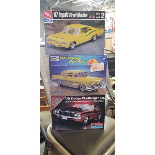3 VINTAGE CAR MODEL KITS