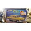 Image 3 : 3 VINTAGE CAR MODEL KITS