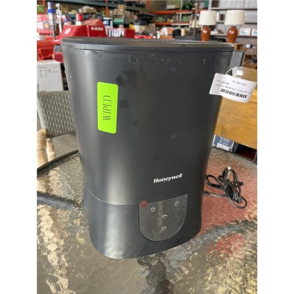 AS NEW HONEYWELL WARM MIST HUMIDIFIER - TESTED WORKING