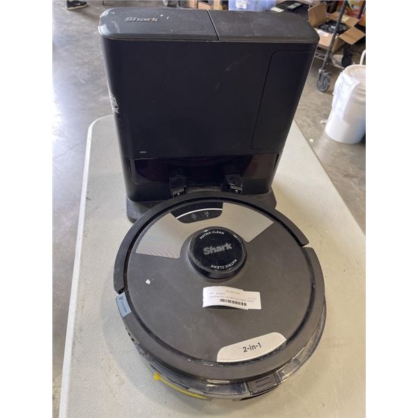 SHARK MATRIX 2-IN-1 WI-FI SELF-EMPTY ROBOT VACUUM AND SONIC MOP WORKING