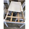 Image 5 : WHITE MODERN DINING TABLE AND 4 CHAIRS