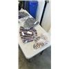 Image 3 : LOT OF NEW LADIES CLOTHING