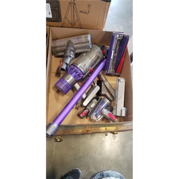 DYSON V10 ANIMAL CORDLESS STICK VACUUM - TESTED WORKING, RETAIL $749