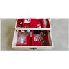 Image 2 : JEWELLERY BOX AND ASSORTED ESTATE JEWELLERY