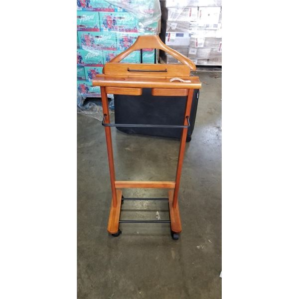 WOODEN VALET STAND