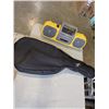 Image 1 : FIRST ACT ADAM LEVINE YOUTH GUITAR IN CARRY BAG AND VINTAGE SONY RADIO