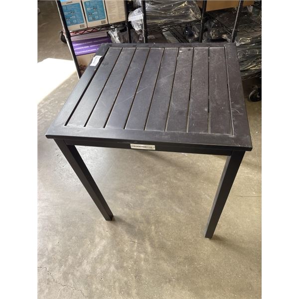 GLUCKSTEIN HOME PATIO TABLE