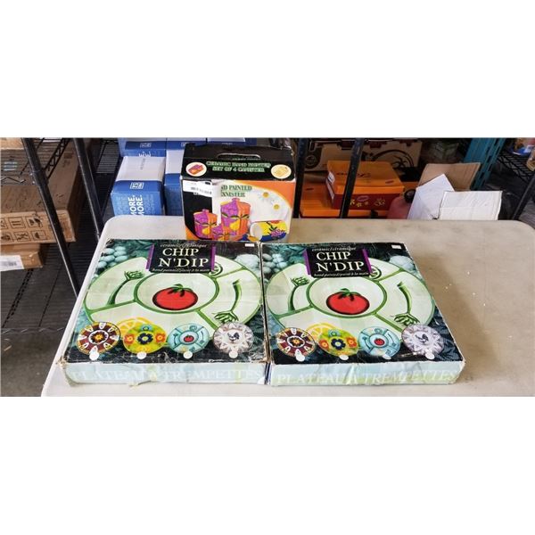 2 CHIP AND DIP SERCING TRAYS AND 4PC LIDDED CANNISTER SET