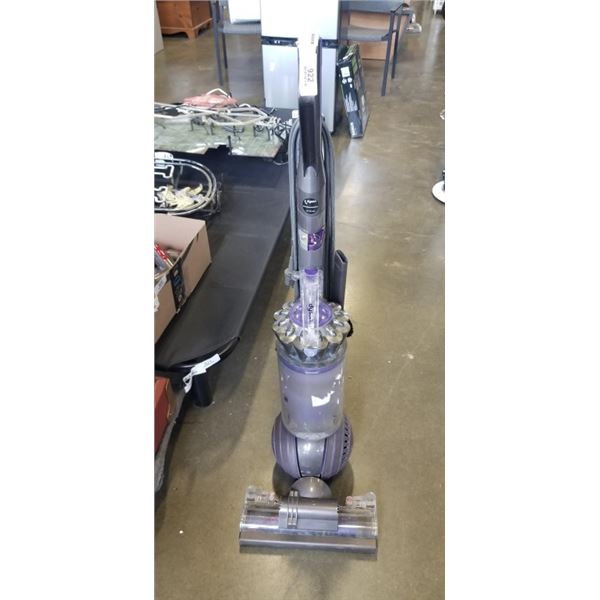 DYSON BALL ANIMAL 2 BAGLESS UPRIGHT VACUUM - TESTED WORKING, RETAIL $399