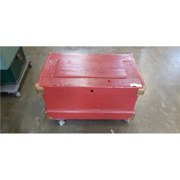 ANTIQUE WOODEN TRUNK WITH TRAYS