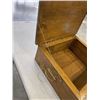 Image 3 : VINTAGE HAND MADE SOLID WOOD BOX 19 X 16 INCH