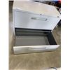 Image 2 : 2 DRAWER FILING CABINET