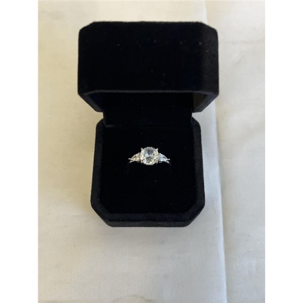 NEW S925 2.0CT SIMULATED DIAMOND (CZ) TRINITY RING W/ PEAR SIDESTONES, SIZE 9 MOUNTED IN 925 STERLIN