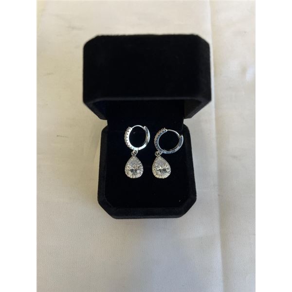 NEW S925 2.0CT EACH PEAR CUT SIMULATED DIAMOND (CZ) DANGLE EARRINGS, MOUNTED IN 925 STERLING SILVER 