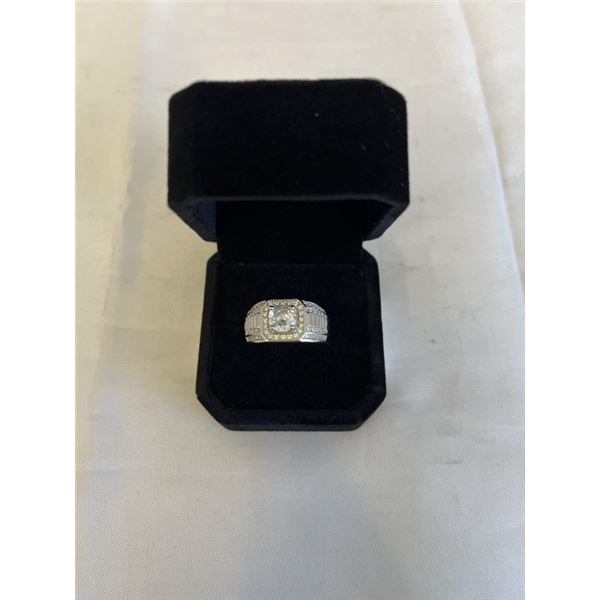 NEW PLATINUM PLATED 1.0CT SIMULATED DIAMOND MANS RING