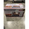 Image 2 : BLACK & DECKER 4-SLICE AIR FRY TOASTER OVEN - TESTED WORKING, RETAIL $179