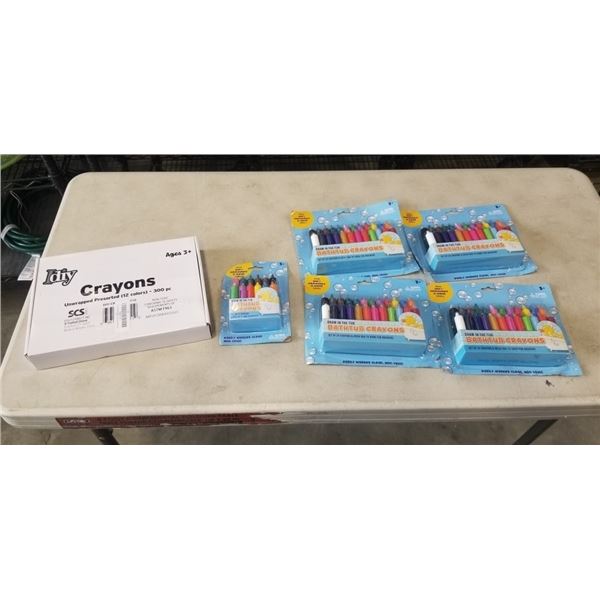 IDIY CRAYONS UNWRAPPED PRESORTED (12 COLORS) - 300 PC AND 4 PACKS OF 24 BATHTUB CRAYONS AND 1 PACK O