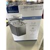 Image 1 : INSIGNIA 26 LB PORTABLE COUNTERTOP ICE MAKER WORKING