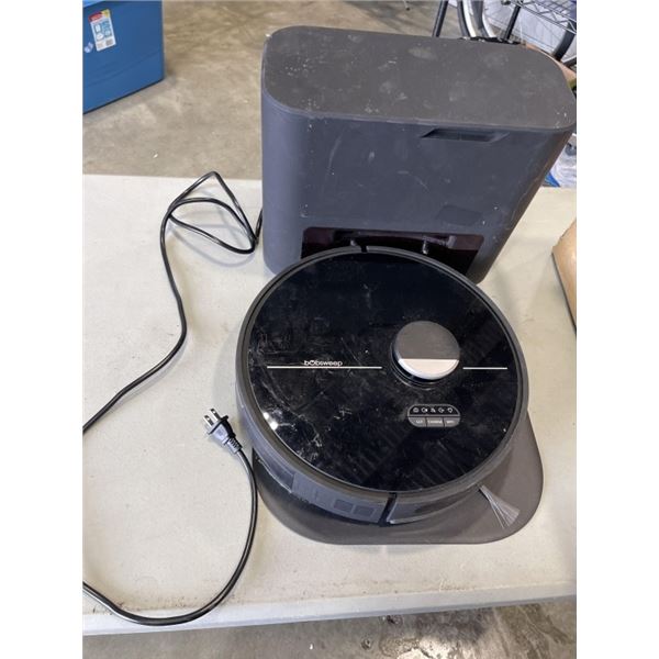 BOB SWEEP DUSTIN ROBOTIC WAGON MOP ROBOT CLEANER WORKING