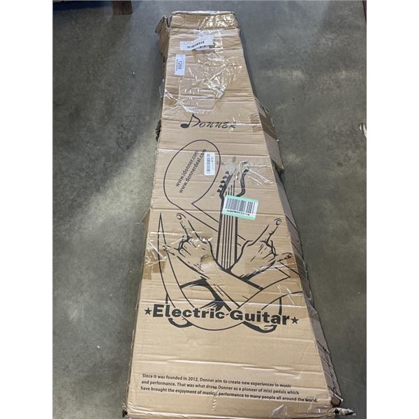 DONNER ELECTRIC GUITAR IN CASE WITH AUDIO CABLE