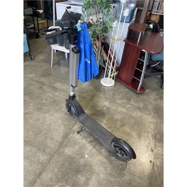 ELECTRIC SCOOTER, WITH CHARGER, WORKING