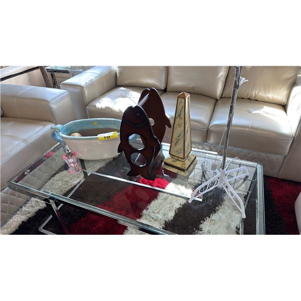 CONTENTS OF TABLE INCLUDING; HOME DECOR, FAUX PLANTS & MORE