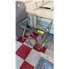 Image 1 : MODERN METAL & GLASS END TABLE
