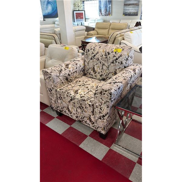 MODERN PATTERNED FABRIC LOUNGE CHAIR